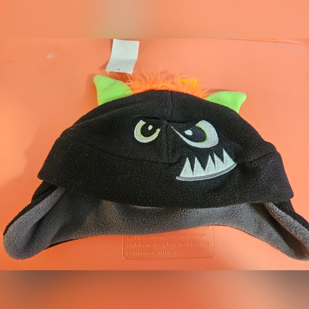 WONDERKIDS FLEECE MONSTER HAT: BLACK: NEW WITH TAGS: OS